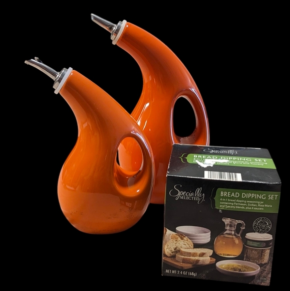 Rachael Ray Other - Rachel Ray 2 Pc  EVOO & Vinegar Bottle Set and Bread Dipping Set